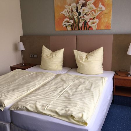 Motel Monteur 阿舍尔斯莱本 外观 照片