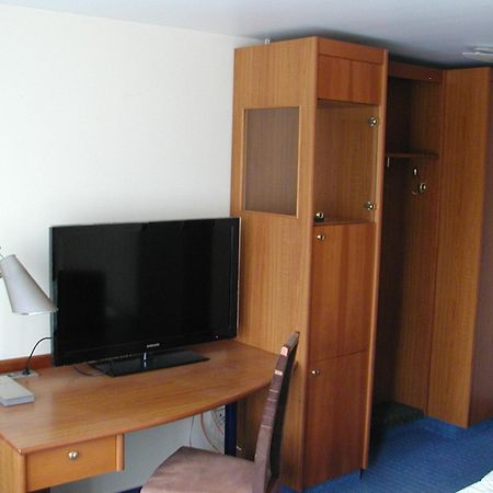 Motel Monteur 阿舍尔斯莱本 外观 照片