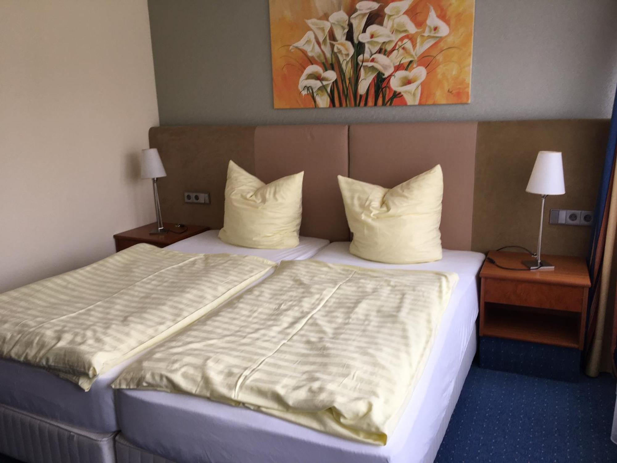 Motel Monteur 阿舍尔斯莱本 外观 照片