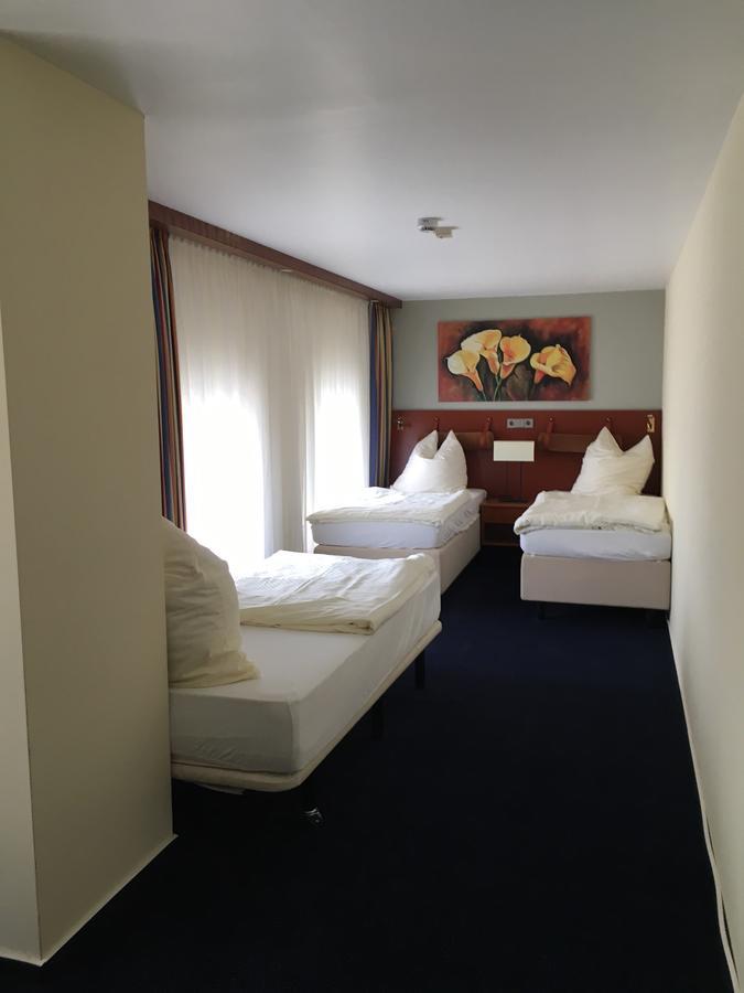 Motel Monteur 阿舍尔斯莱本 外观 照片