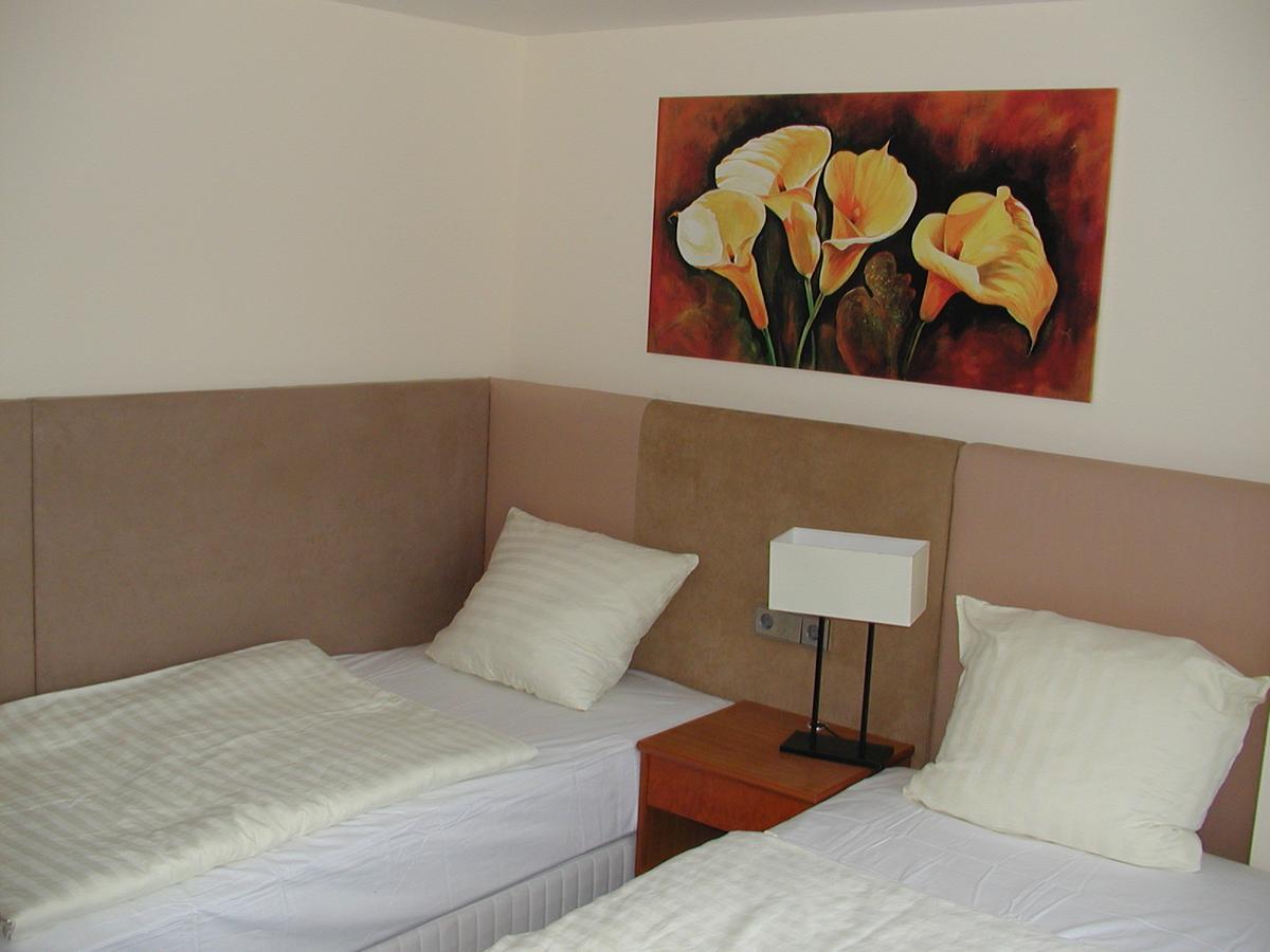 Motel Monteur 阿舍尔斯莱本 外观 照片